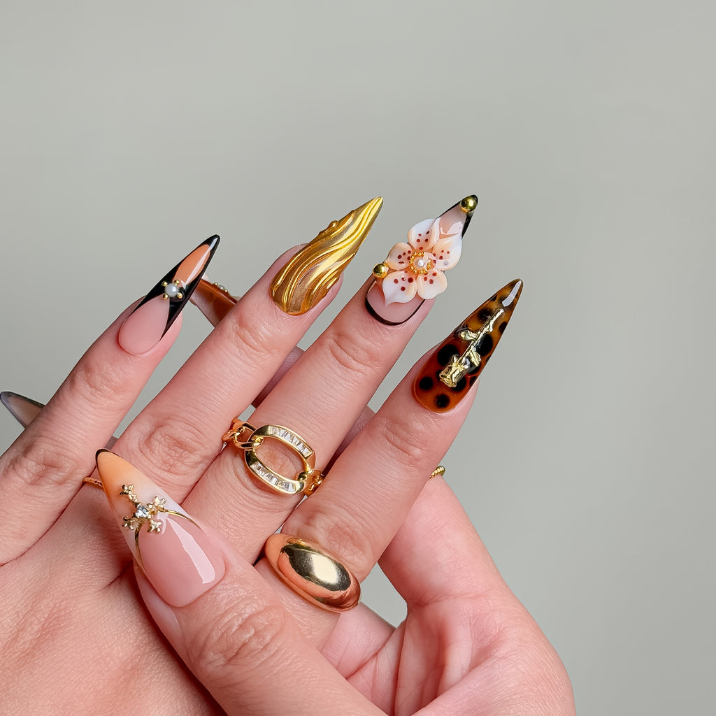 [Luxury Press-On Nails] Luxury Handmade Press-On Nails: Elegant Golden and Floral Motifs with Leopard Accents