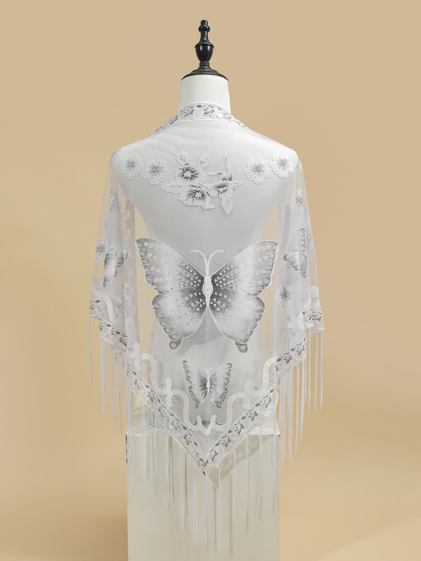 [Elegant Scarf] Elegant Breathable Triangle Scarf - 29.5"×55.1" Butterfly Flower Embroidery Lace Tassel Shawl Windproof Wrap Outdoor Accessories